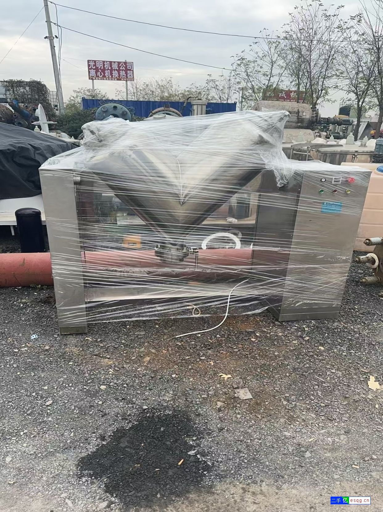 转让全新未用V型混合机-1