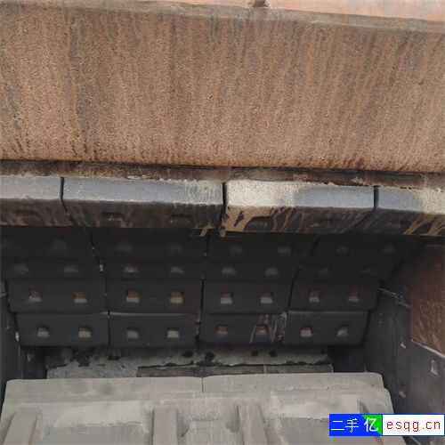 出售上海路桥1315反击式破碎机-2