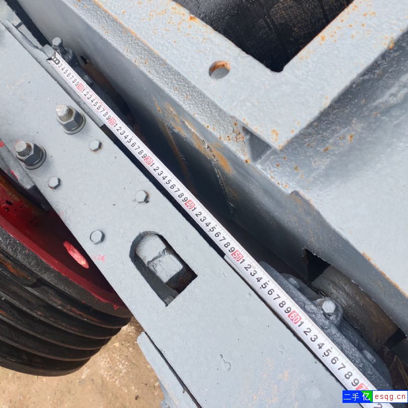 出售二手2PG400x600弹簧对辊破碎机,双辊式-1