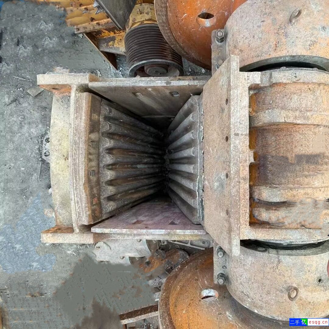 出售二手建设路桥750x1060鄂式破碎机-1