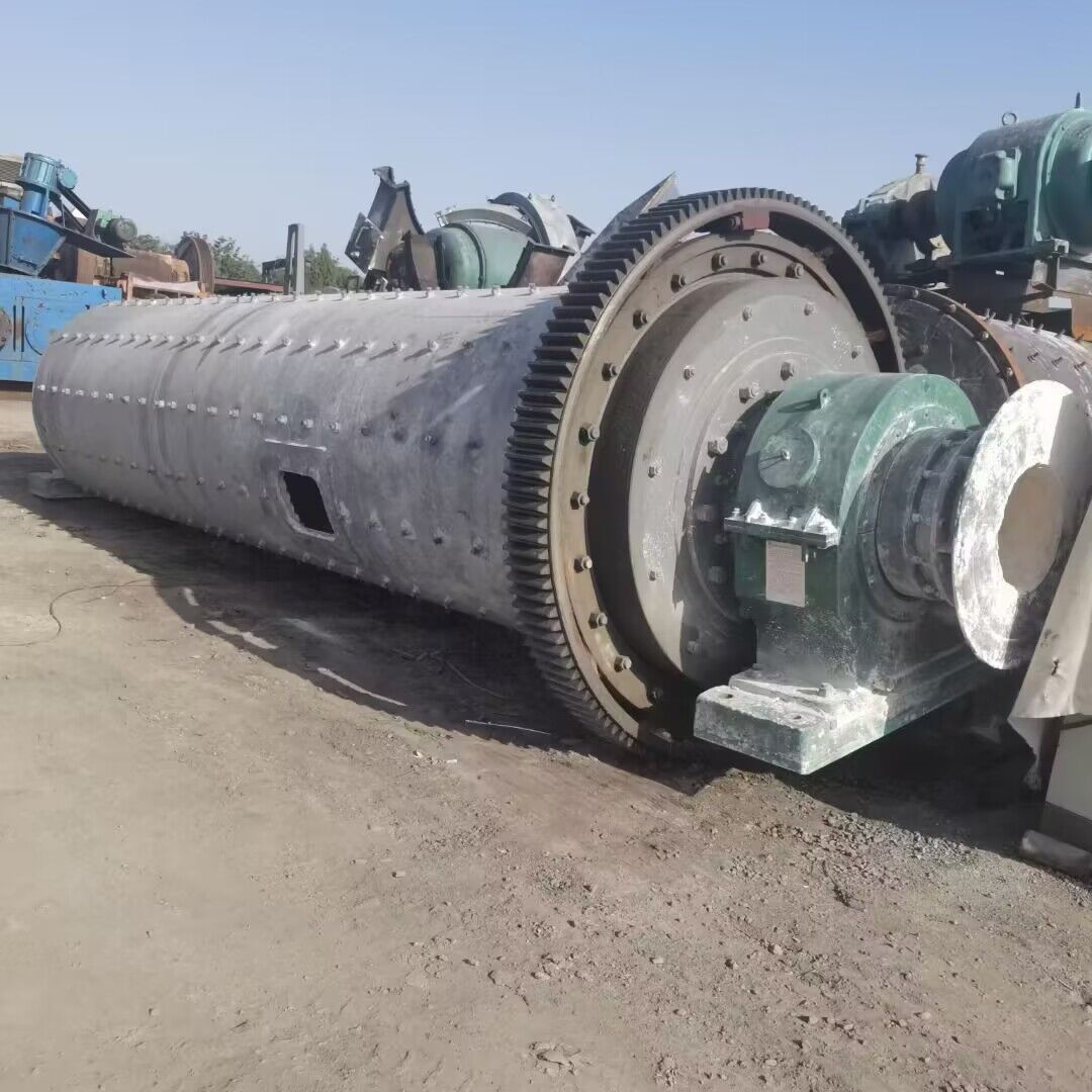 二手九成新1.5x5.7米球磨机-1