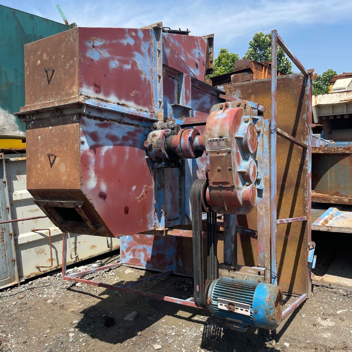 出售二手九成新15米高NE30提升机-1