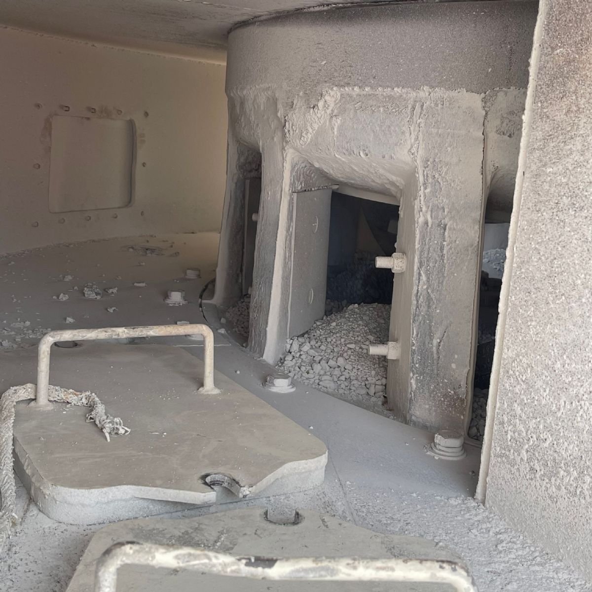 出售闲置航大HD1620磨粉机 二手脱硫石膏雷蒙机-2