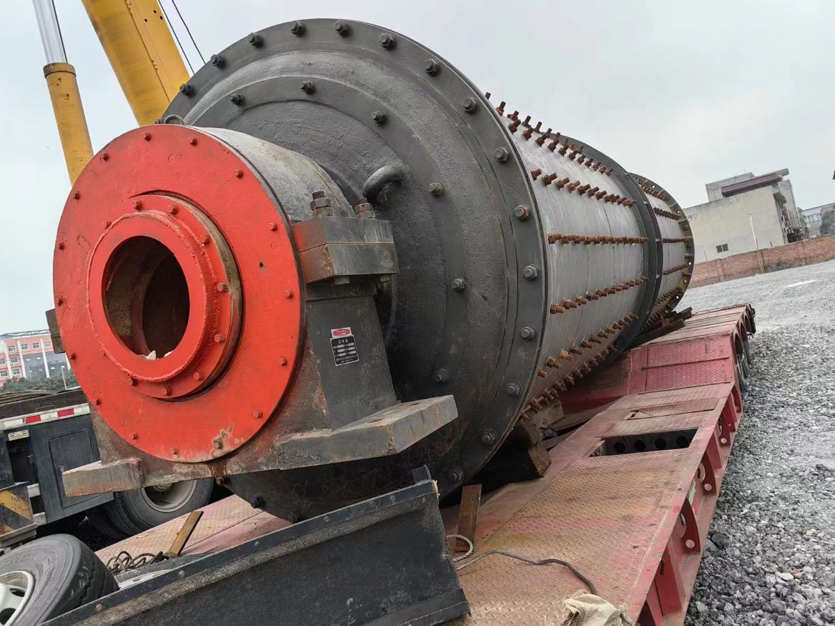 二手几乎全新2.2x7米中间出料制砂球磨机-1