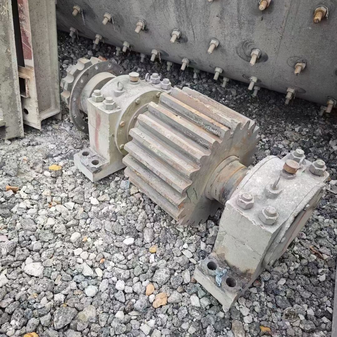 二手九成新2.2x7.5米双仓球磨机 长钾石球磨粉-1