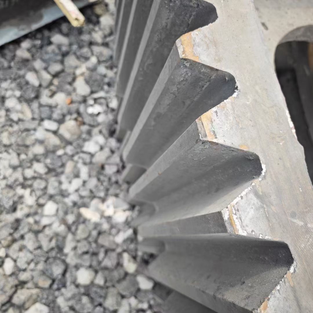 二手九成新2.2x7.5米双仓球磨机 长钾石球磨粉-2