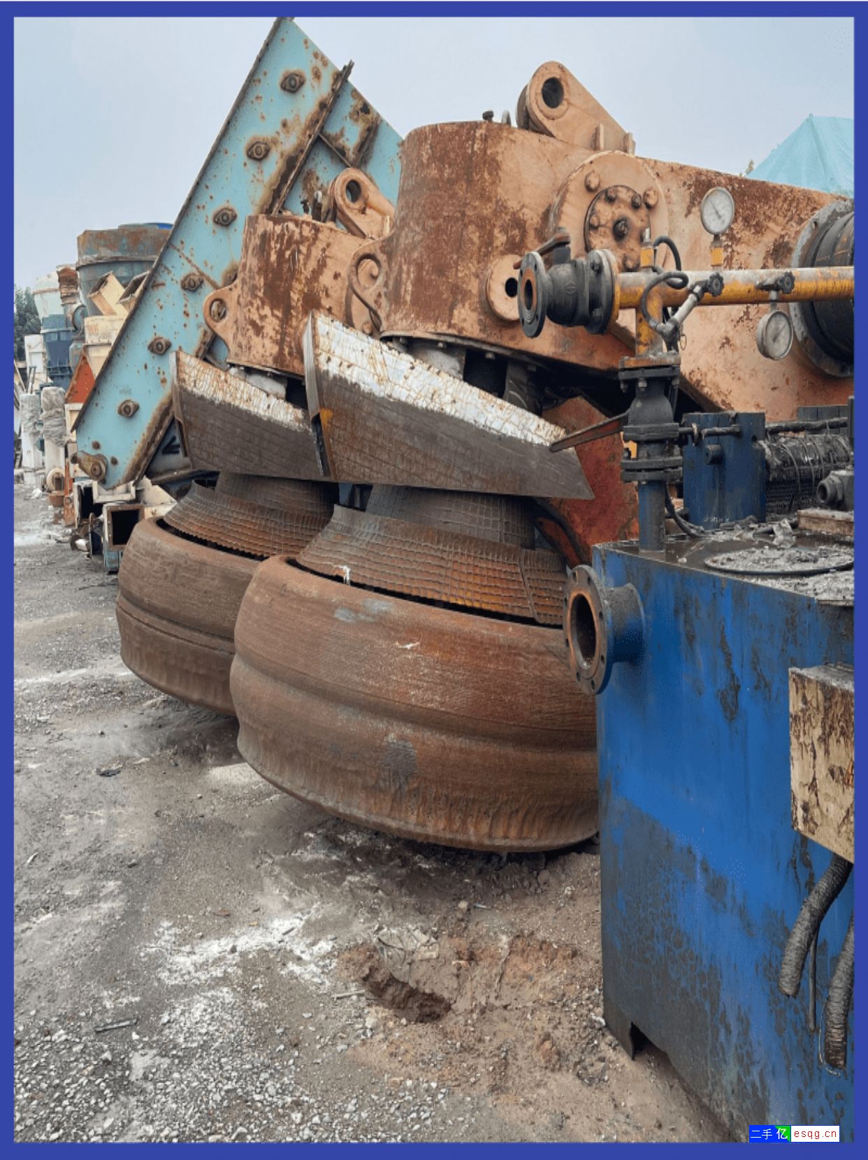 二手中压HRM2200煤粉立式磨粉机 大型水泥熟料-2