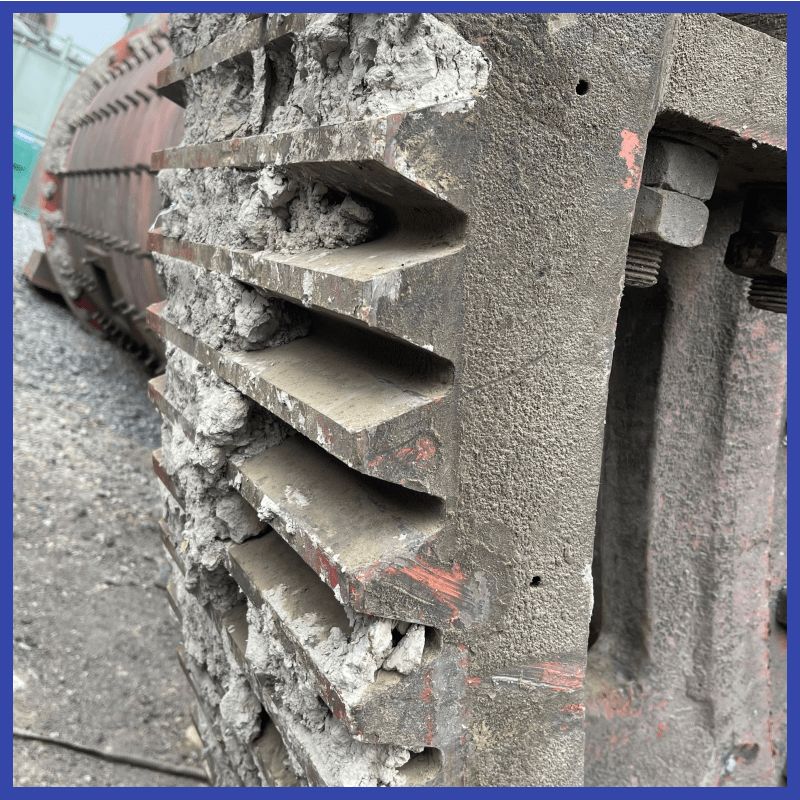 二手九成新2.7x7米矿石球磨机-1