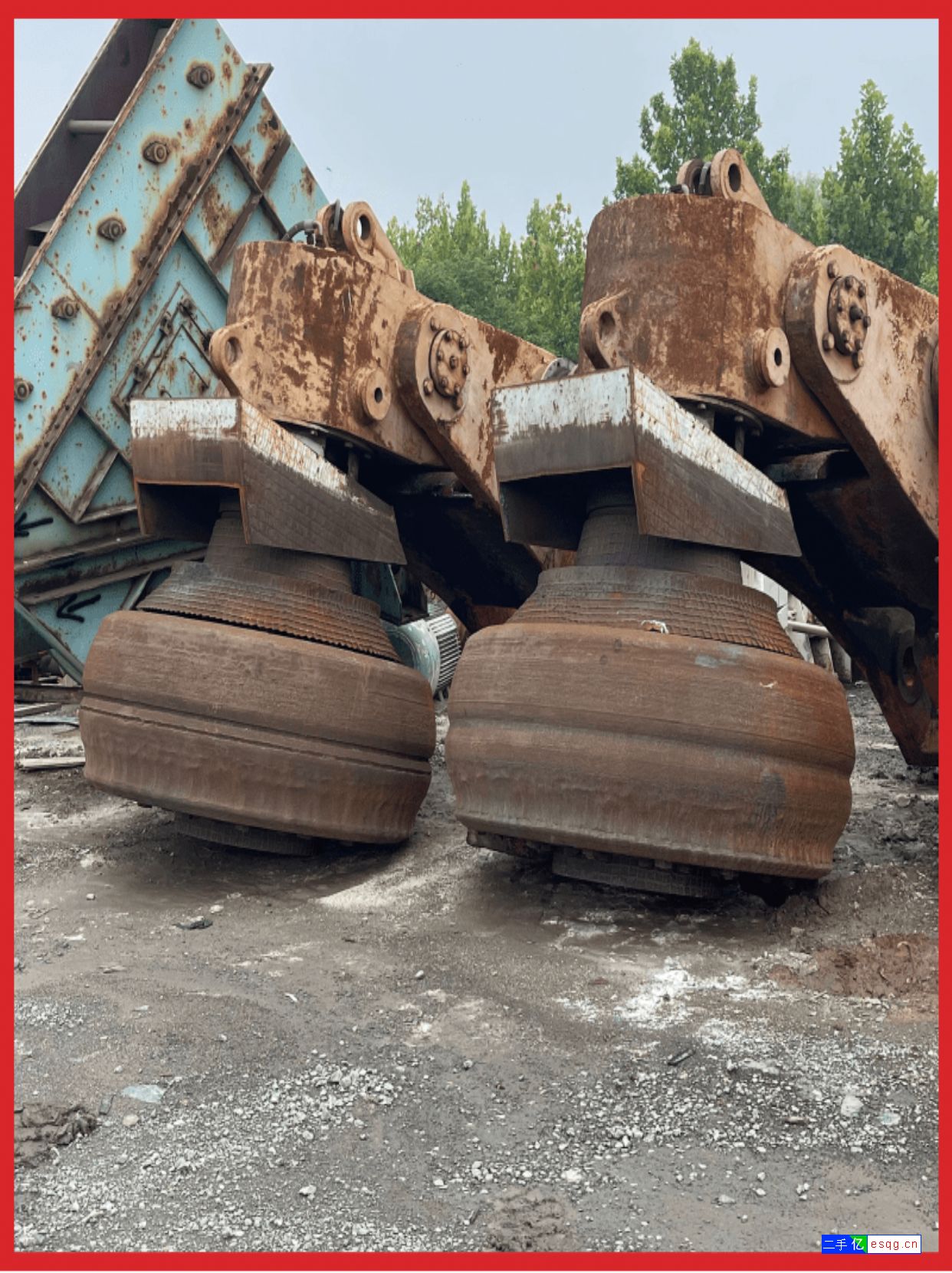 转让中亚2200型立式磨粉机-3