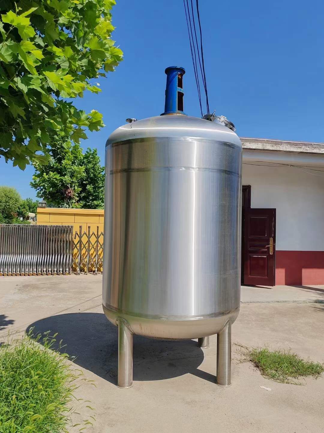 转让二手不锈钢搅拌罐 容积5立方-10立方镜面外拉-1