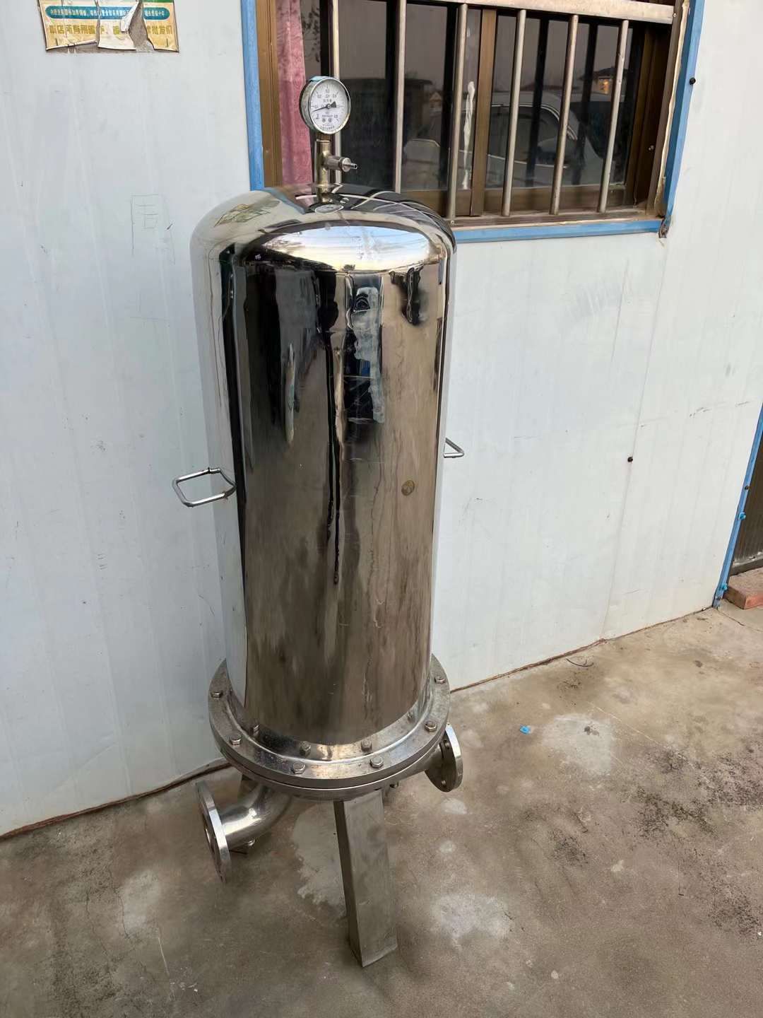 转让二手立式过滤器 一台立式钛棒过滤器-1