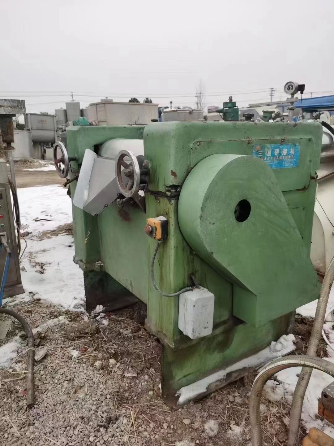 转让二手三棍研磨机 一台260型常州武进产三辊研磨-1