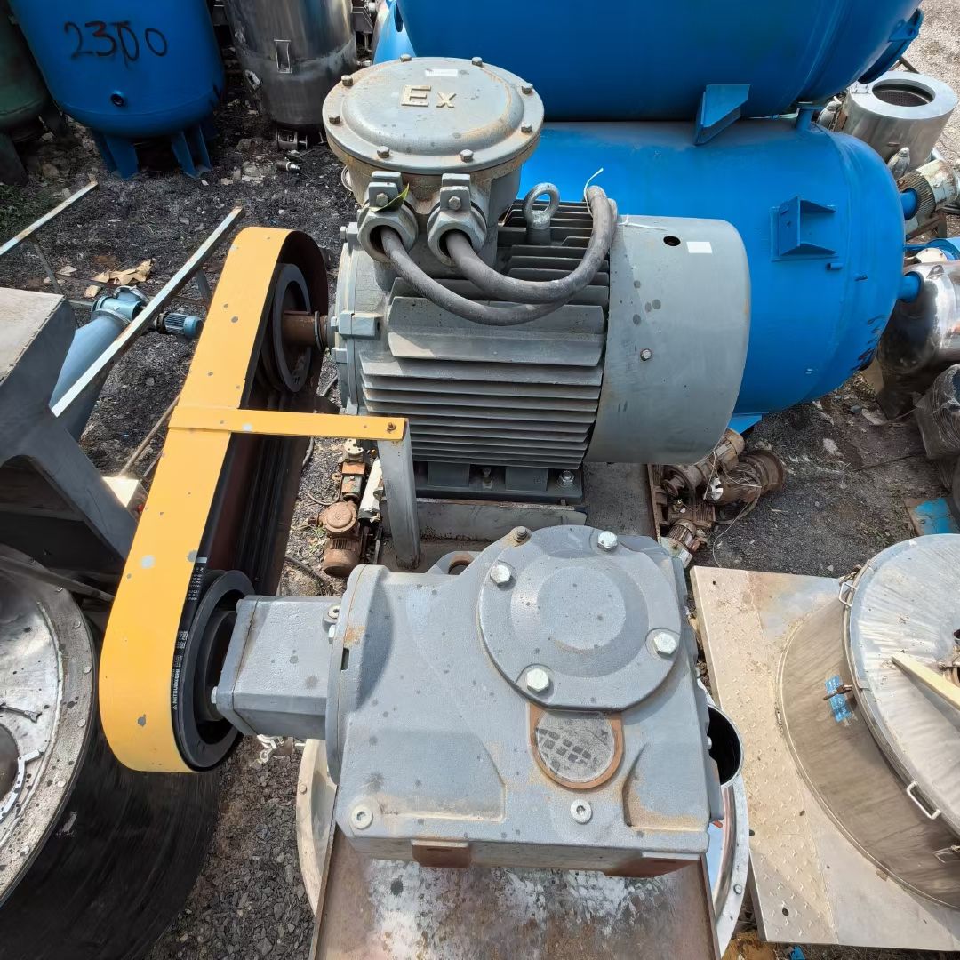 转让二手立式球磨机 两台1500L内衬聚氨酯陶瓷立-2