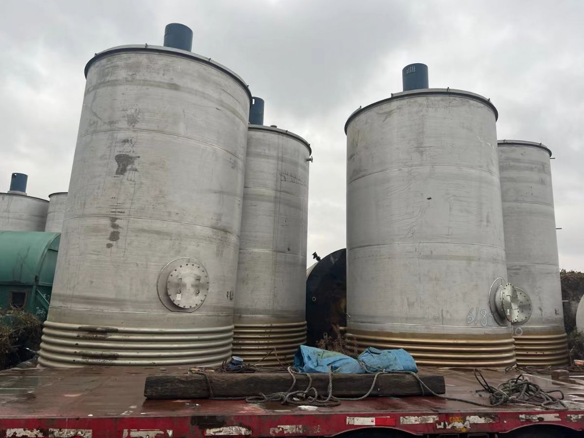 转让二手平底搅拌罐 30立方-50立方外盘管平底搅-1