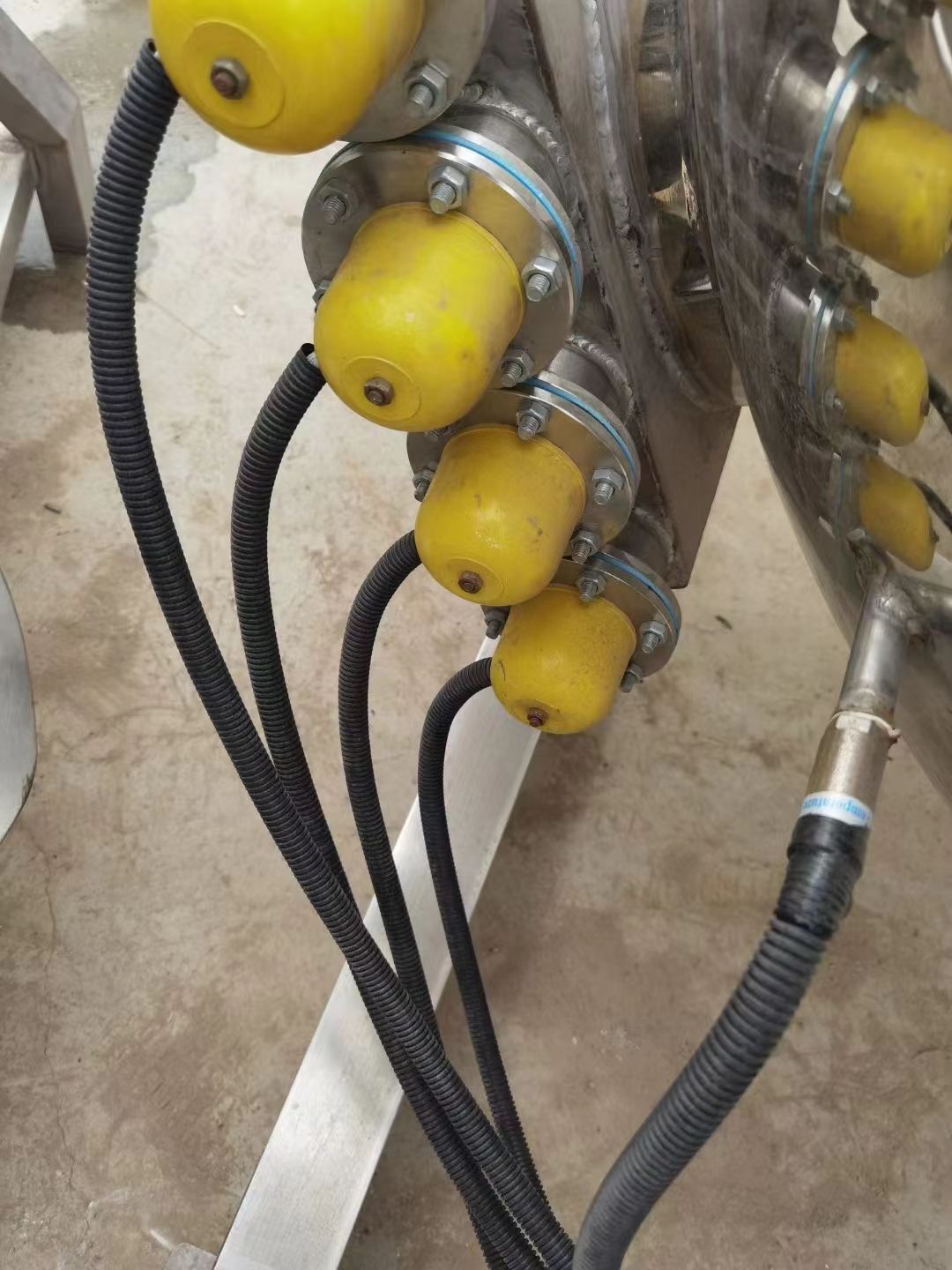 转让二手电加热夹层锅 三台容积600L倾斜电加热夹-2