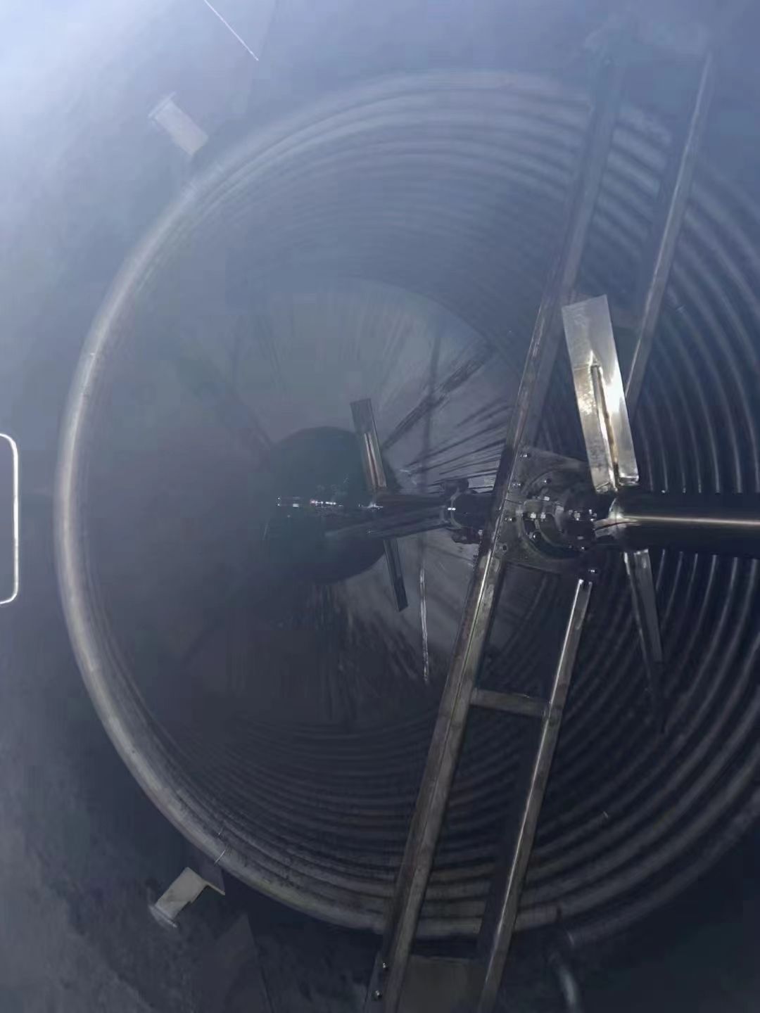 转让二手不锈钢搅拌罐 13台50立方内盘管风头立式-2