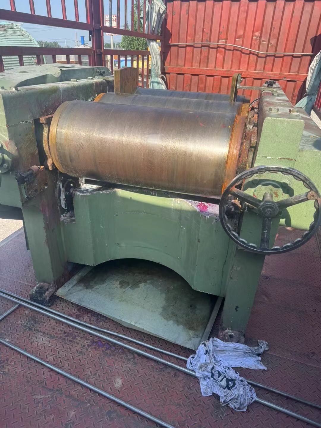 转让二手三棍研磨机 一台405型常州彩宝产三棍研磨-1