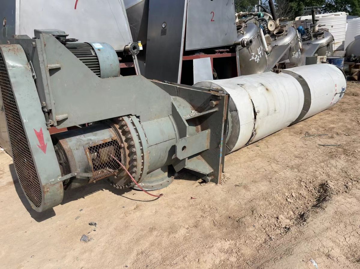 转让二手薄膜蒸发器 一台8平方不锈钢薄膜刮板蒸发器-1