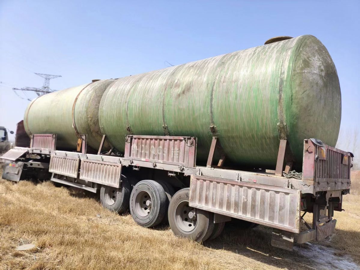 转让二手玻璃钢罐 两台容积30立方车载卧式玻璃钢罐-1