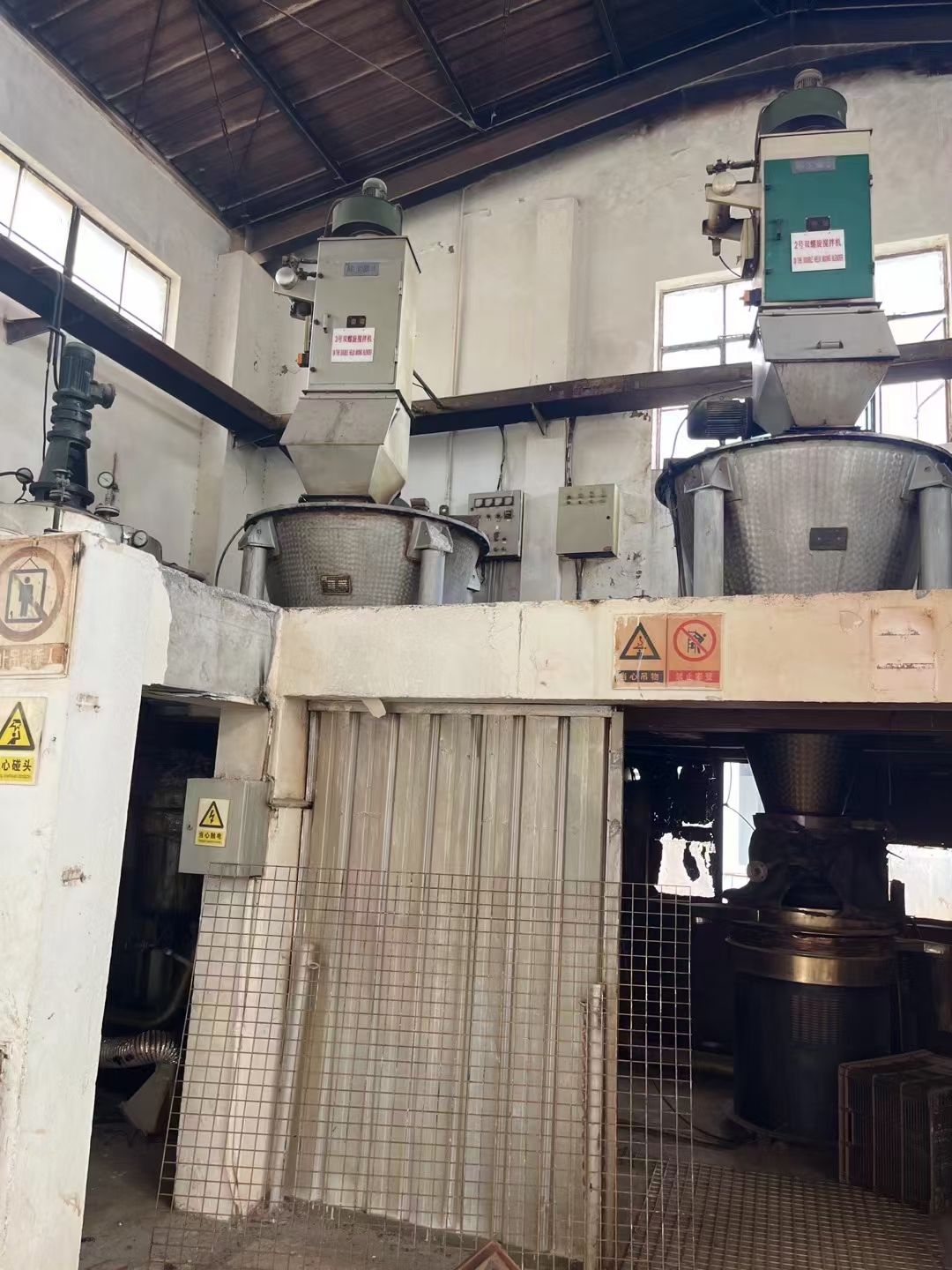 转让二手锥形混合机 三台容积2000L不锈钢双螺旋-2