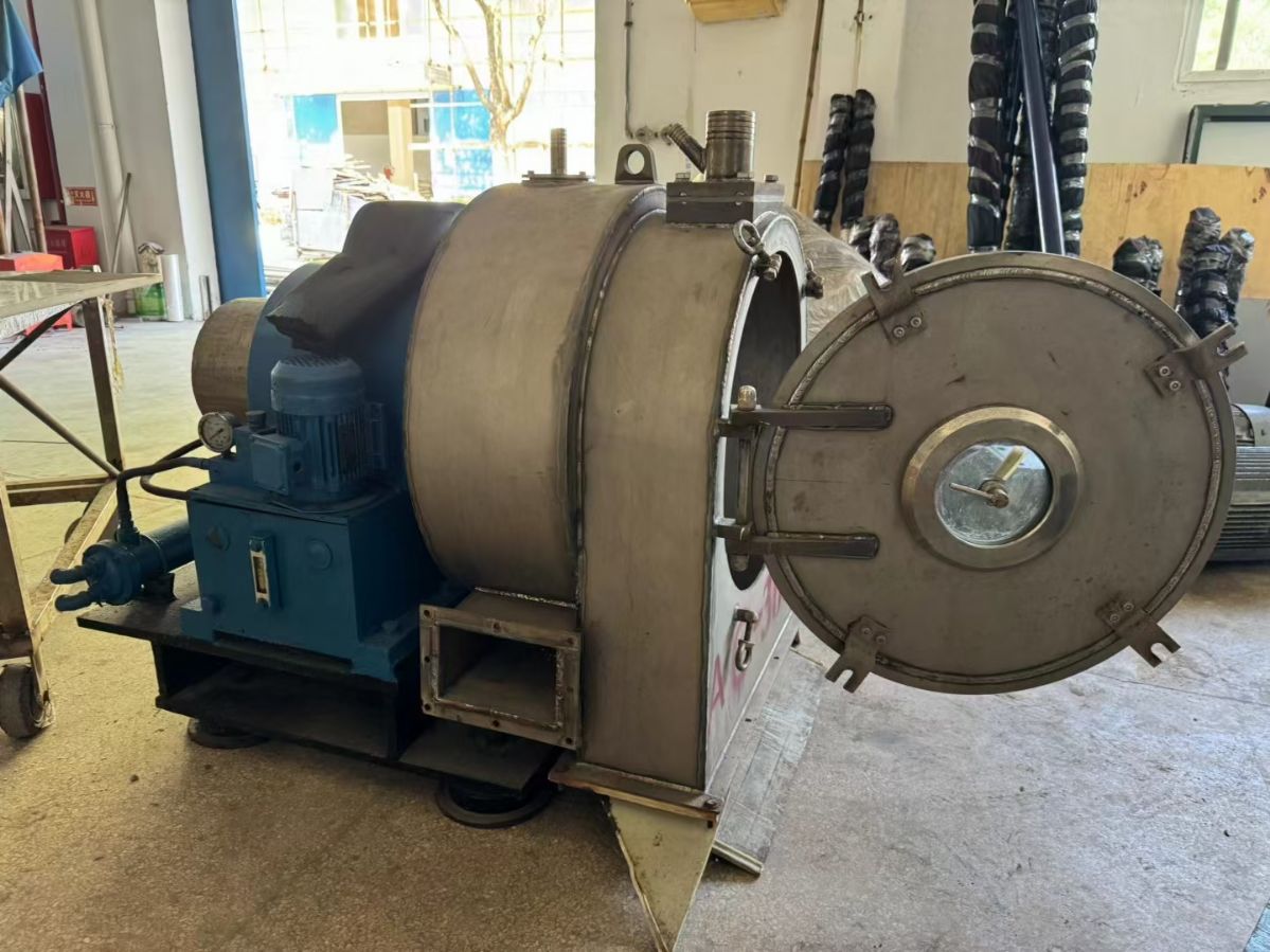 转让二手卧式过滤机 两台350型钛材质卧式螺旋过滤-1