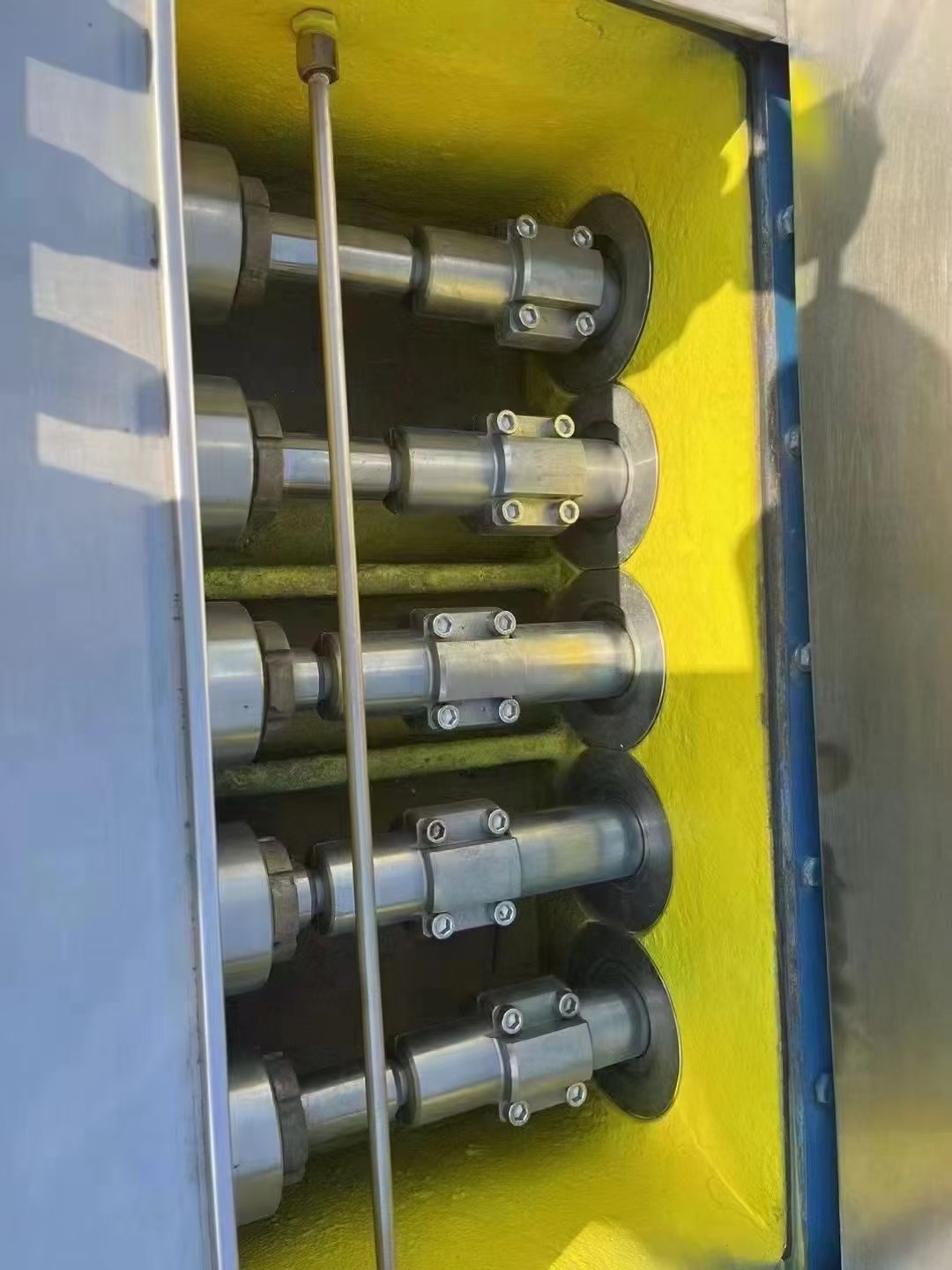 转让二手高压均质机 五台流量6吨压力70兆帕高压均-1