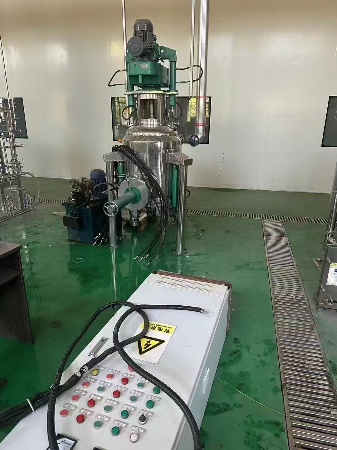 转让二手三合一过滤机 一台容积200L江苏巨鼎产实-1