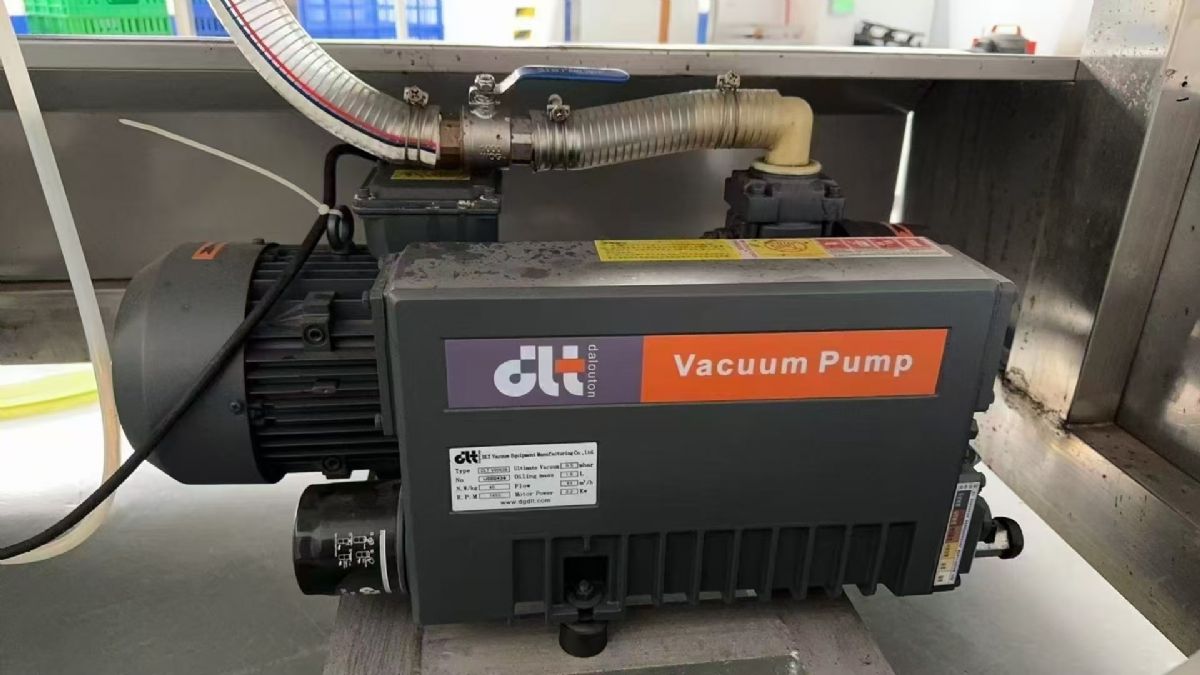 转让二手真空包装机 一台800型双室倾斜真空包装机-1