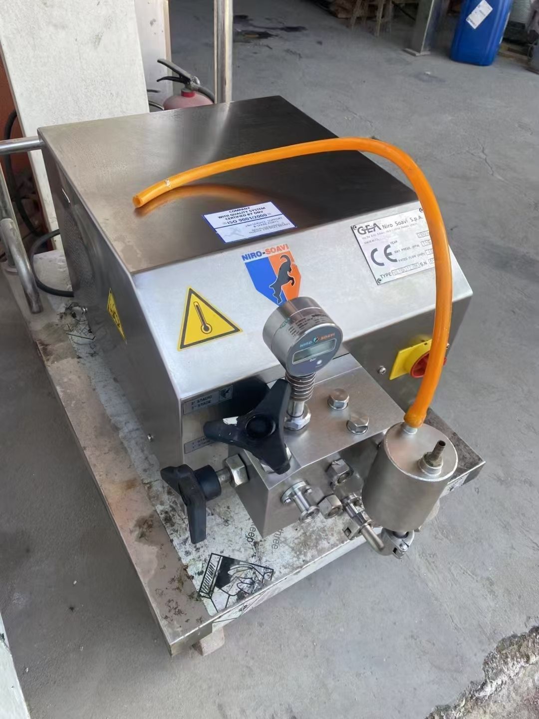 转让二手高压均质机 两台流量10L压力150兆帕超-2