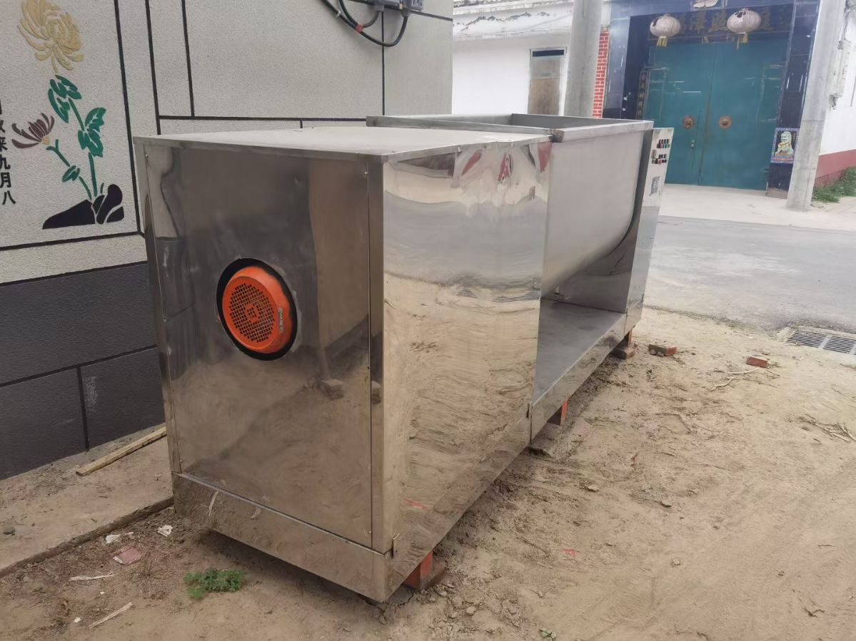转让二手槽型混合机 一台容积1000L大型卧式槽型-1