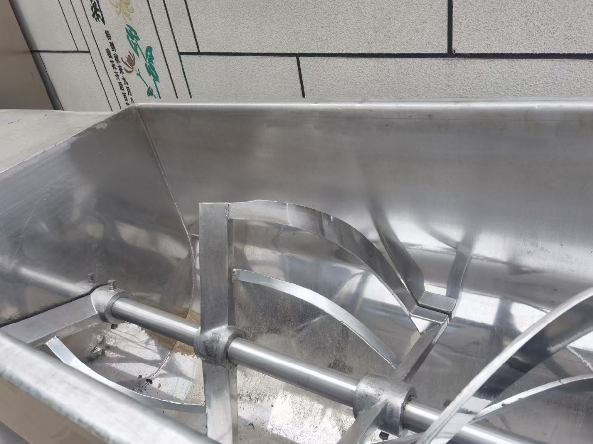 转让二手槽型混合机 一台容积1000L大型卧式槽型-2