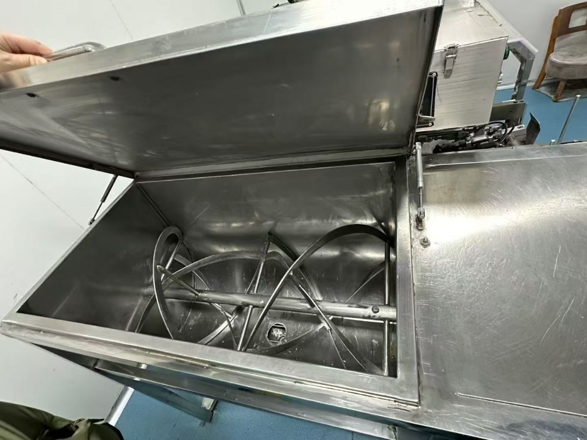 转让二手螺带混合机 一台容积400L食品级卧式螺带-2