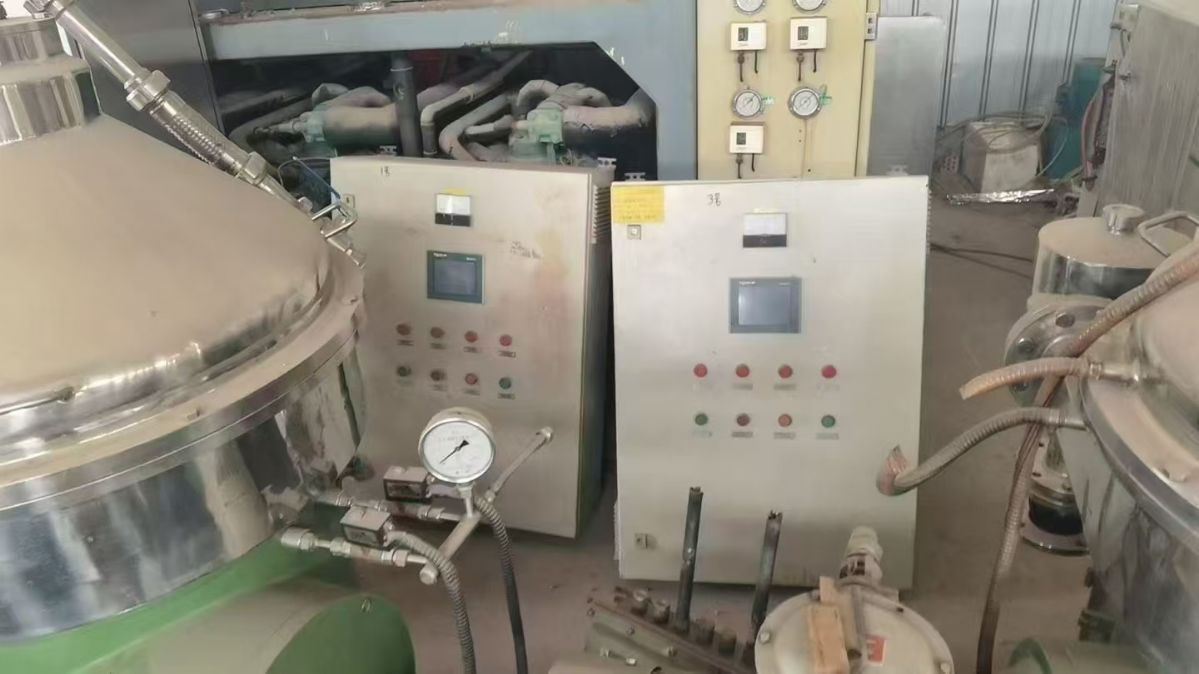 转让二手碟式分离机 三台DHS-470型巨能产碟式-1