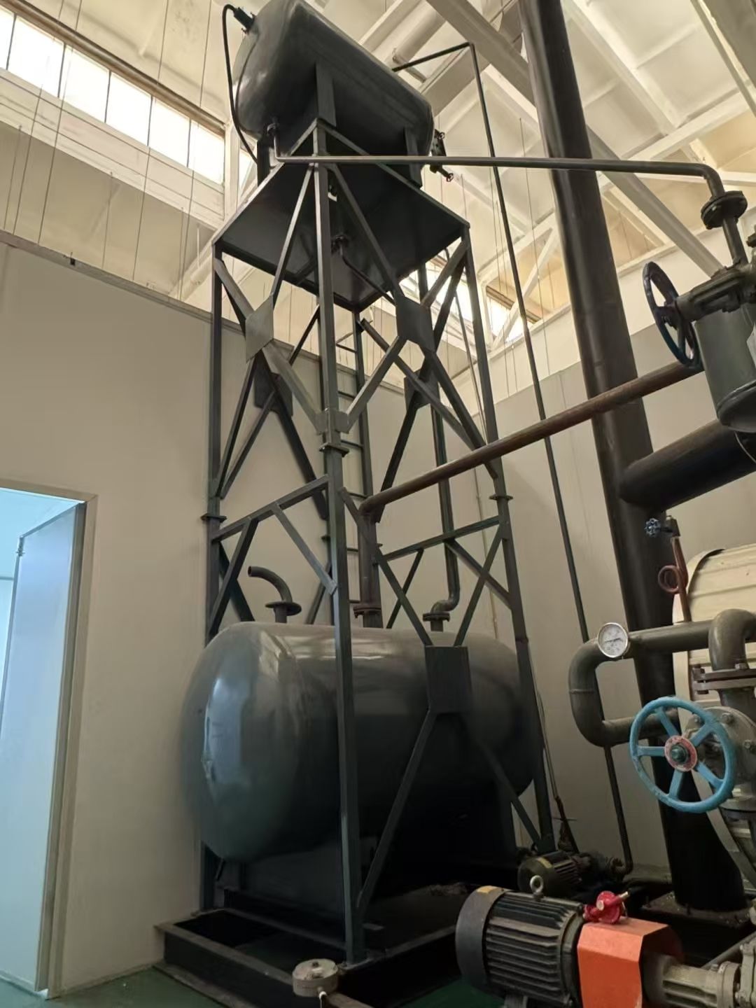 转让二手导热油锅炉 一台功率350千瓦卧式导热油锅-2