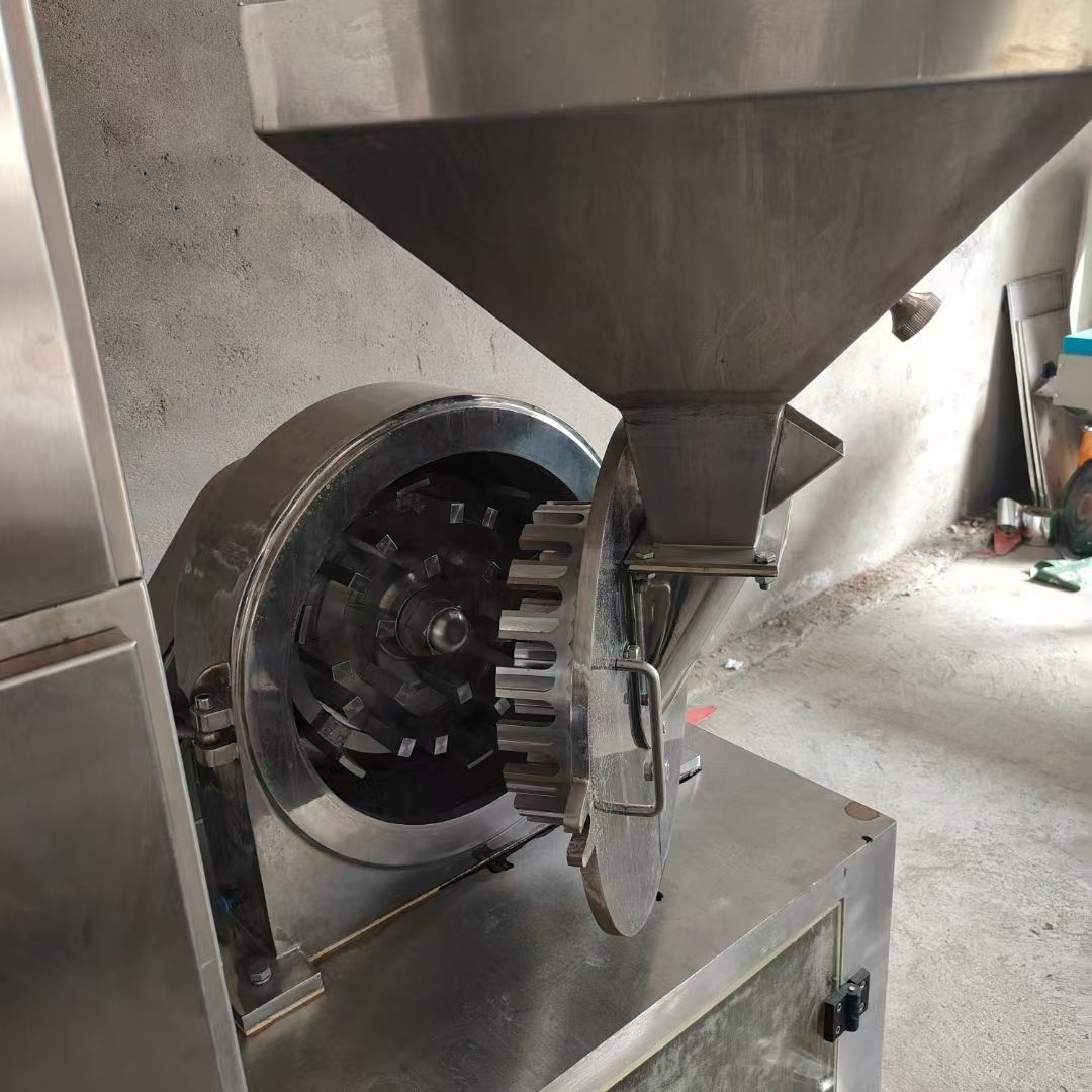 转让二手*粉碎机 一台320型水冷式*粉碎机-1