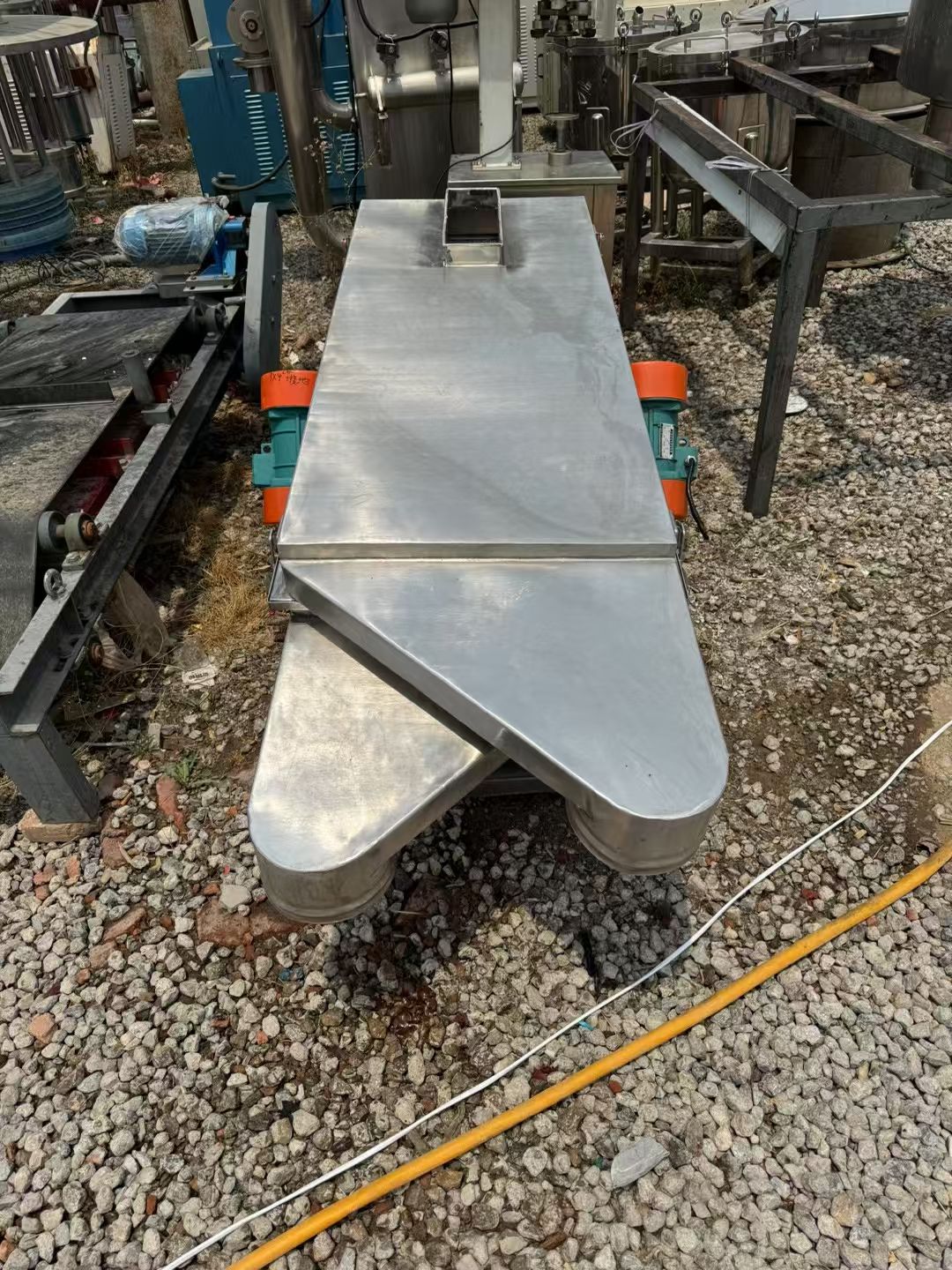 转让二手直线振动筛 一台0.6米X1.5米方形直线-2