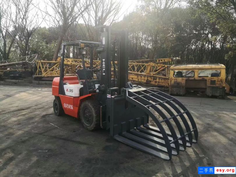 转让两吨平抱夹叉车-1