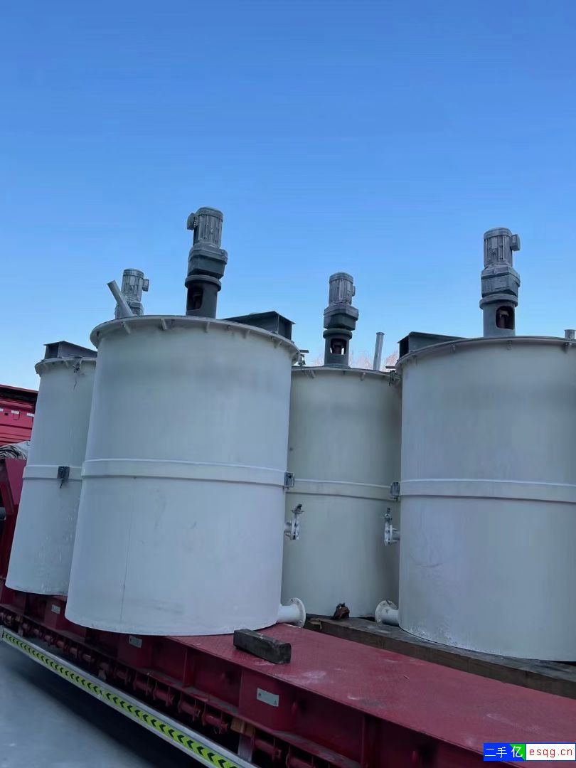 转让闲置塑料搅拌罐-1