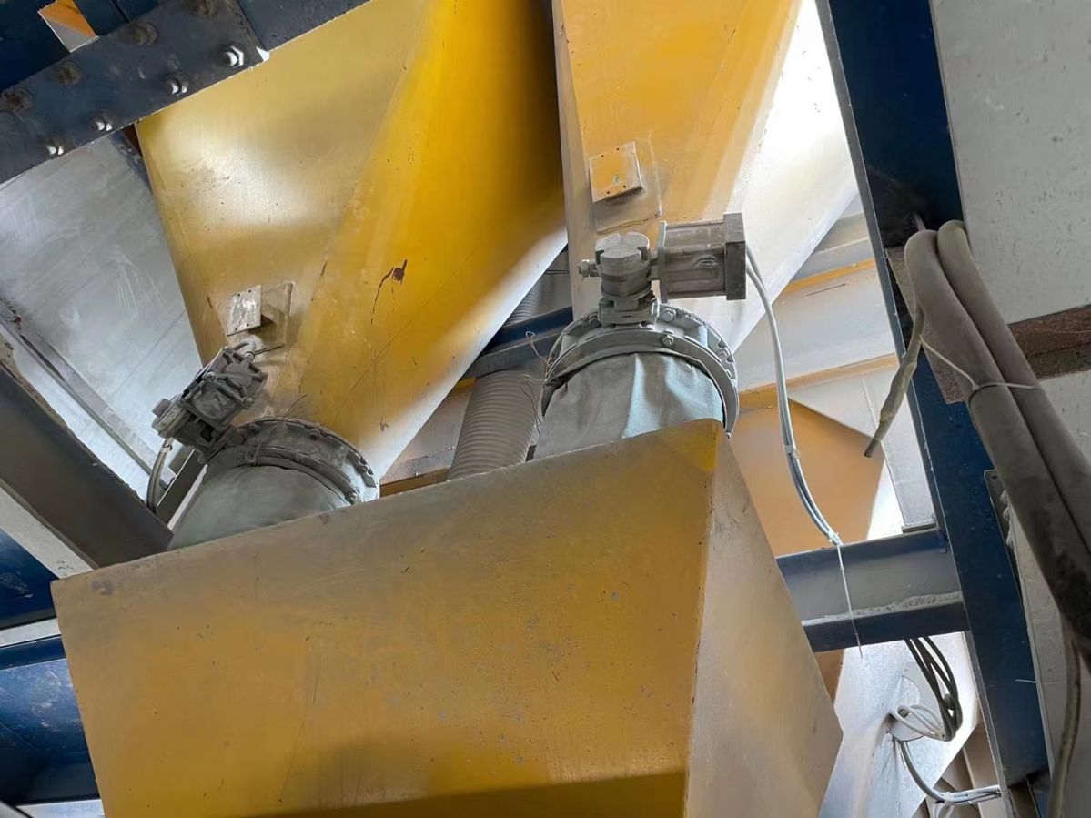 转让15年180型混凝土搅拌站-2