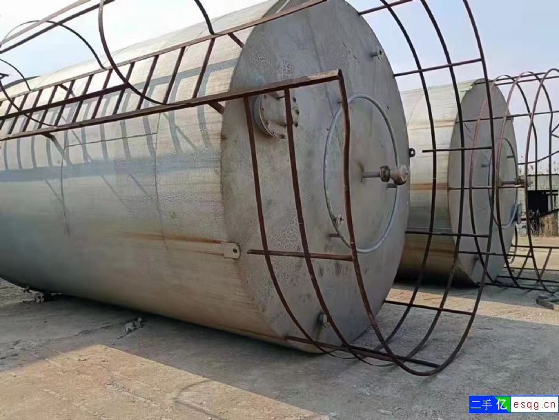 转让50立方不锈钢储罐，壁厚10mm-2