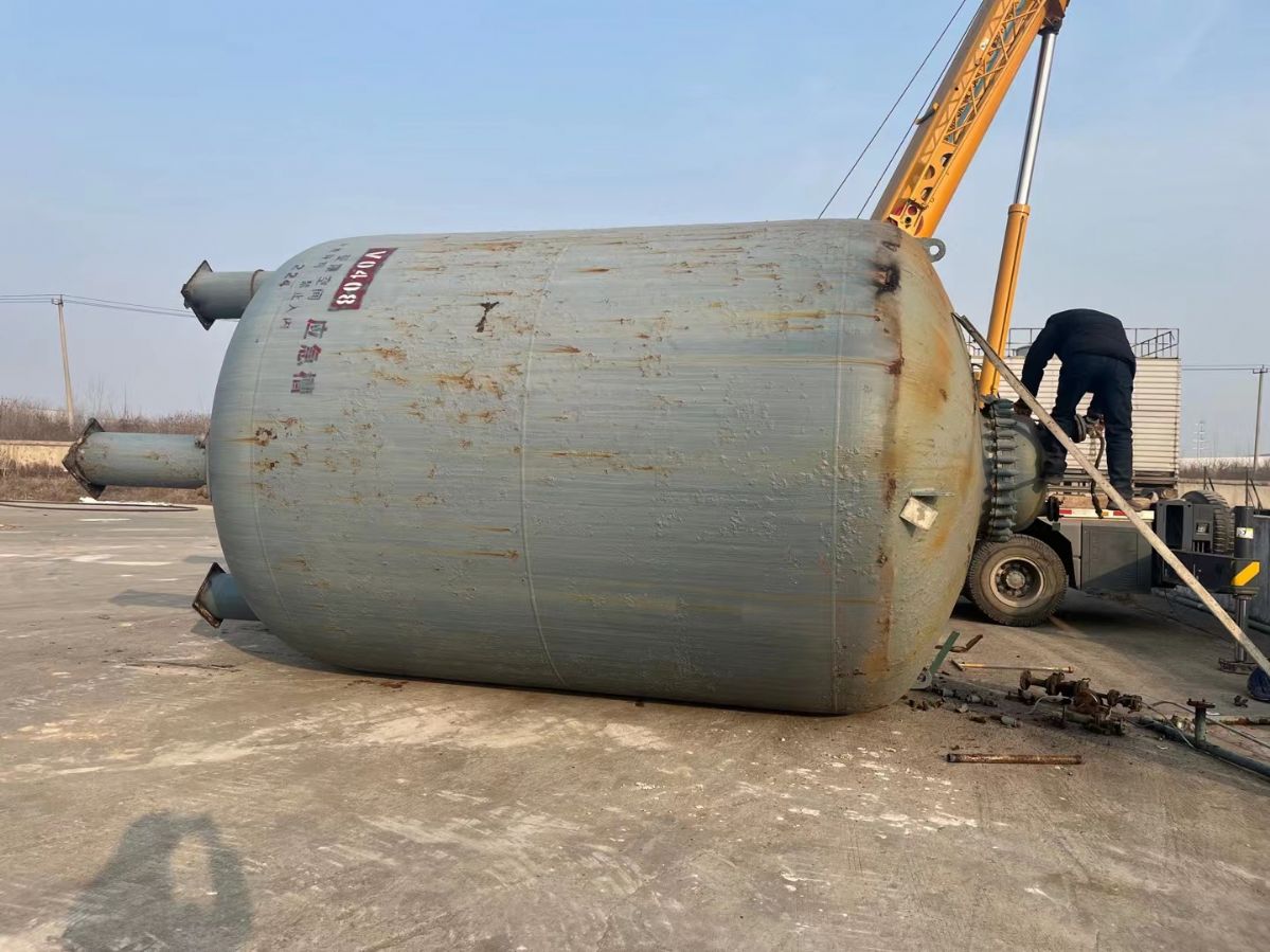 转让9成新40立方立式搪瓷储罐4台-1