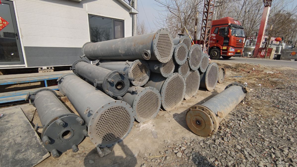 转让全新未用钛材列管冷凝器100根，规格齐全-1