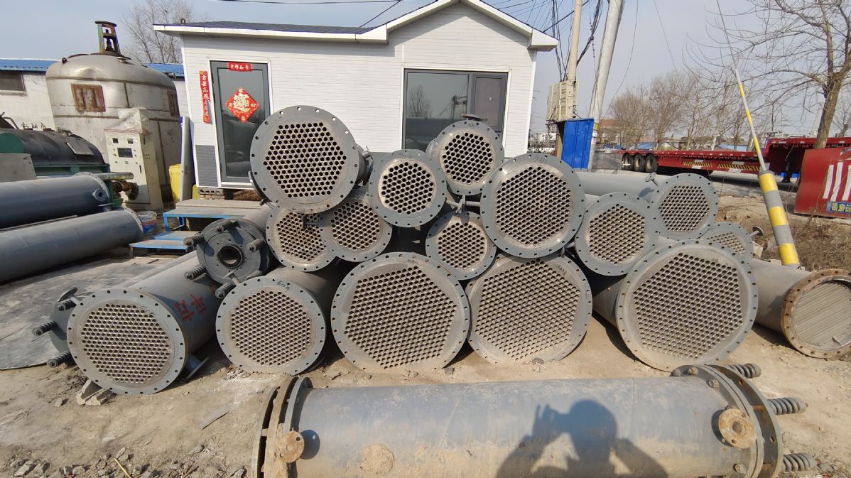 转让全新未用钛材列管冷凝器100根，规格齐全-2