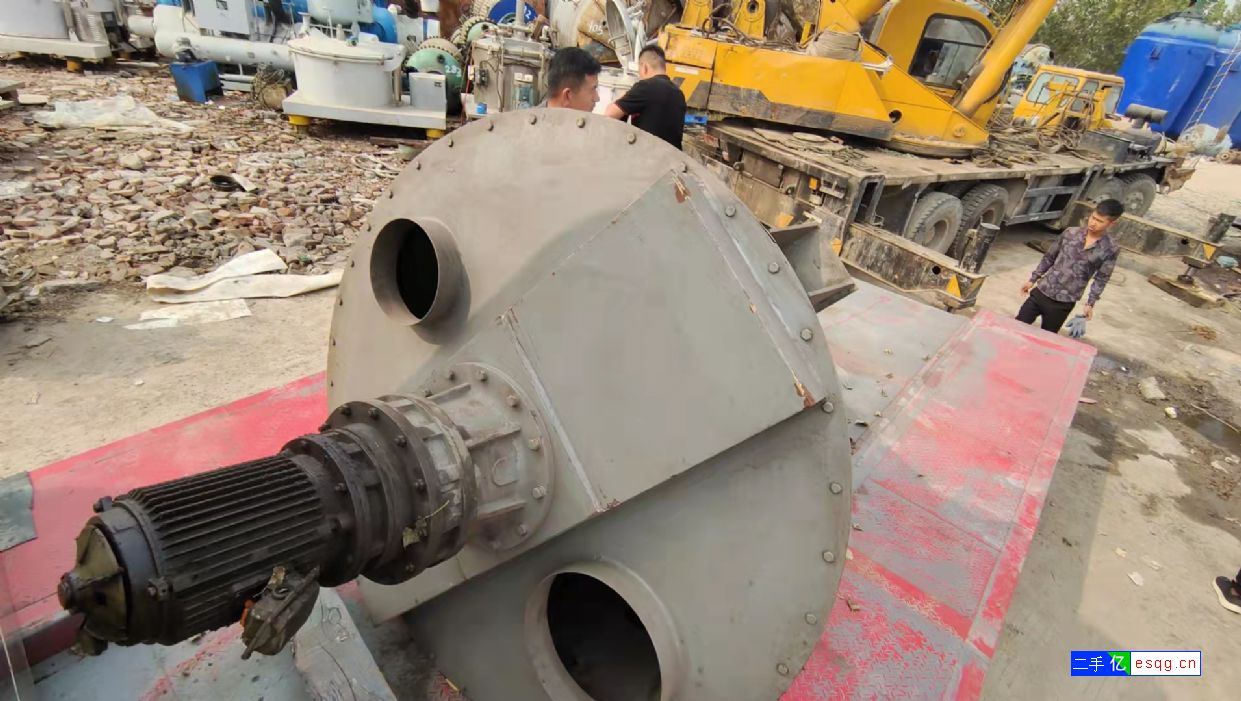 转让9成新10立方不锈钢锥形双螺旋混合机一台-2