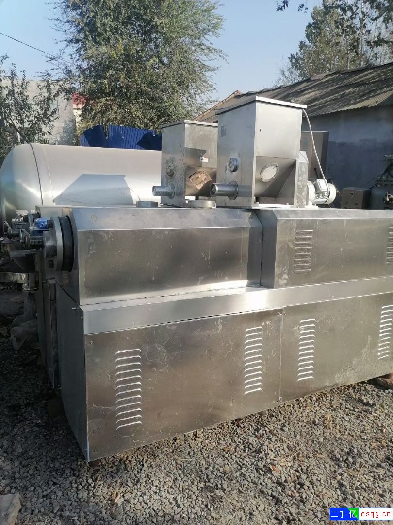 新到65型膨化机三台！有需要的联系-1