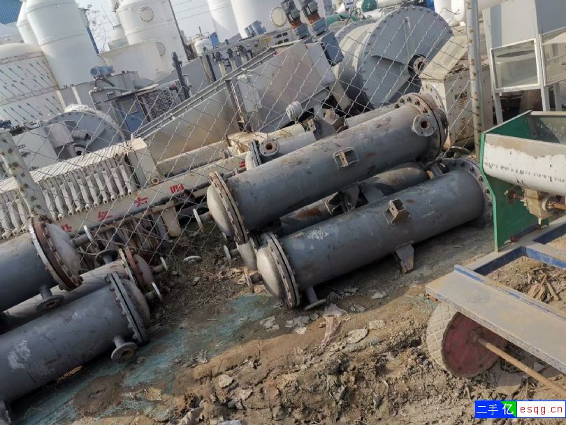 便宜出售   12台8平方冷疑器  基本全新-1