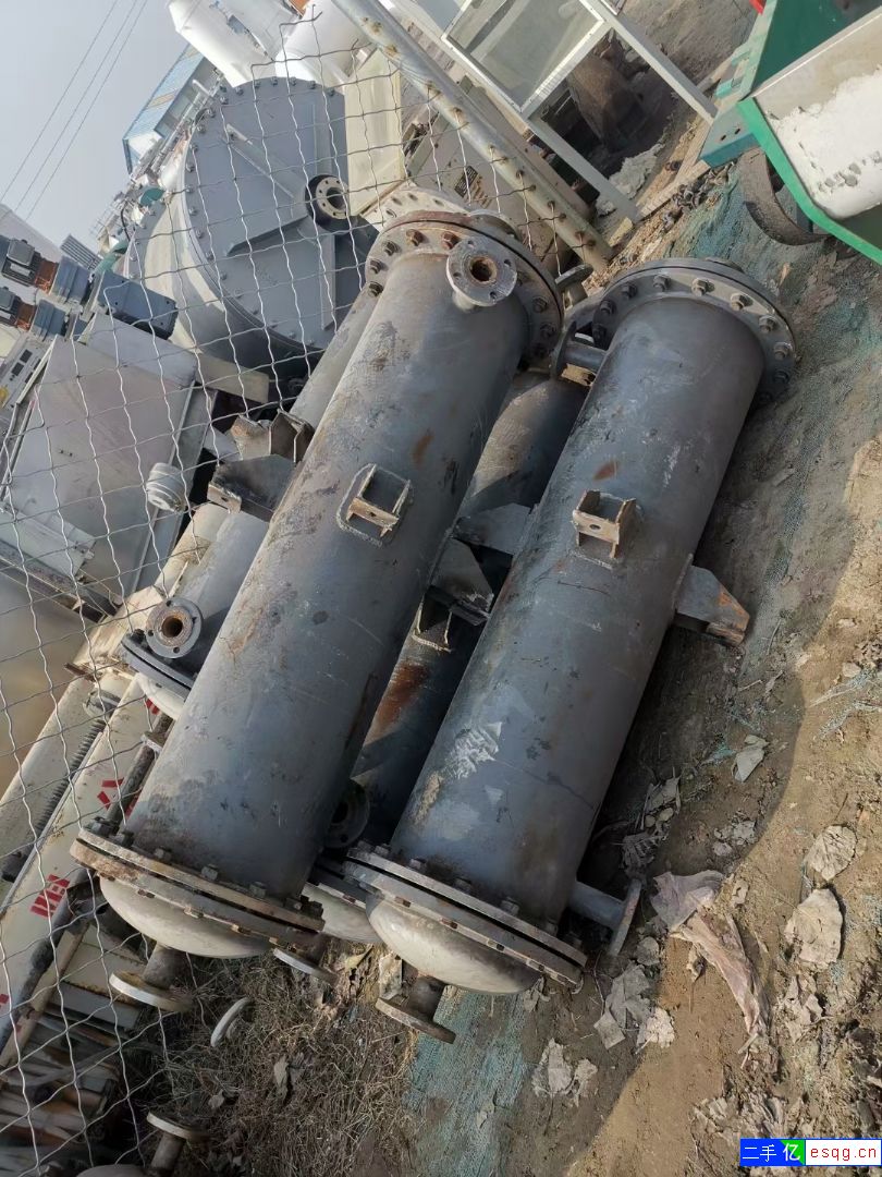 便宜出售   12台8平方冷疑器  基本全新-2