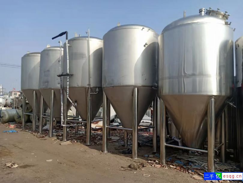 便宜出售  新到18台5吨啤酒发酵罐-1