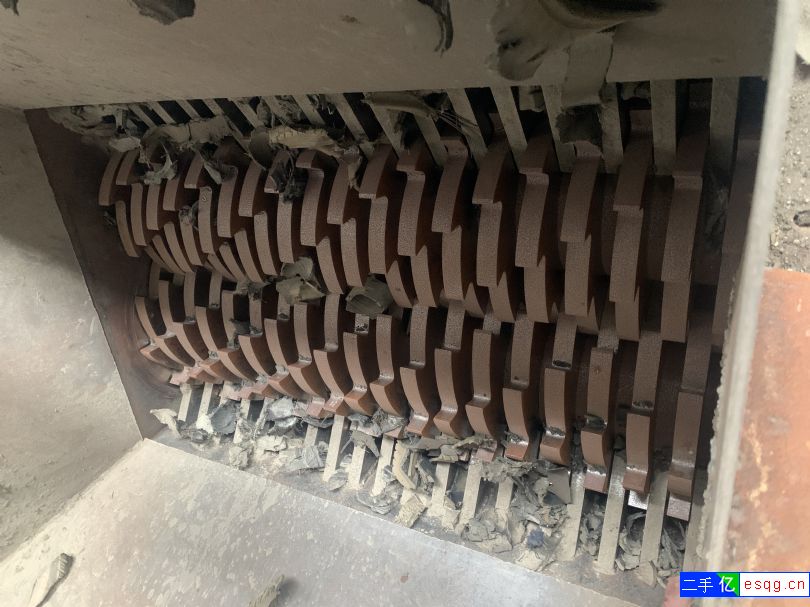 便宜出售  1200撕碎机一台，-2