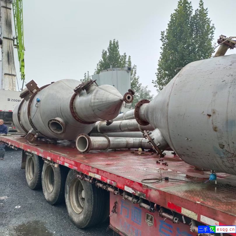 低价出售   双效3吨强制循环蒸发器一套 附件齐全-1